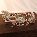 Miniatyrbilde 2 av 5: Perle Blomster Bryllups Hodebånd - Elegant Brudesmykke til Hår