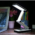 Miniatyrbilde 4 av 4: Super Lys Bærbar Skrivebordslampe med Berøringskontroll 3 Lysstyrkenivåer USB og Batteri Foldbar Reise Design