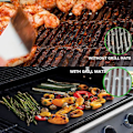Miniatyrbild 2 av 5: Återanvändbara BBQ-bakmattor för utomhusbruk, set om 8, 40x33 cm - Perfekt för gas- och kolgrillar