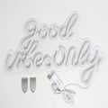 Miniatyrbild 3 av 4: Rosa Neon-skylt Good Vibes LED Väggdekor för Sovrumsbelysning