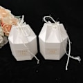 Miniatyrbild 5 av 8: 50 st Hexagonal Godis Behandla Box Utsökt Presentförpackning Box för Bröllop Födelsedagsfest Baby Shower Vitt Papper