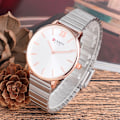 Miniatyrbillede 3 af 4: Vandtæt legering Watch Rund Urskive Analog Display Kvinder Kvarts Kvinder Armbåndsur Rose Gold & White