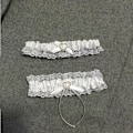 Miniatyrbilde 5 av 5: Blondert Brude Strømpebåndsett - Elegant og Elastisk med Rhinestone Sateng Sløyfe