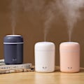 Pikkukuva 3 / 4: 1 kpl Kannettava Mini-ilmankostutin, Automaattinen Sammutus, Hiljainen, 7,8*7,8*11,9 cm, Valmistettu ABS+Silikonista/Elektronisista Komponenteista