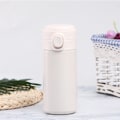Miniatyrbild 7 av 8: Isolerad flaska med popup-lock, 420 ml, mini, söt, dubbelväggig, vakuum, bärbar, rostfritt stål, isolerad vattenkopp för daglig användning, present, kontor, vit