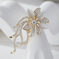 Miniatyrbilde 2 av 5: Elegant Blomst Rhinestone Brosje Nål for Kvinners Mote Klær Tilbehør