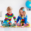 Miniatyrbilde 4 av 5: 2025 Egnet Babyleketog, 360 Selvspinnende Tog Leker med Fantastiske 3D-Lys og Musikk, Automatisk Styring