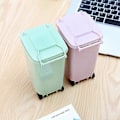 Miniatyrbilde 5 av 5: Mini Søppelbøtte for Skrivebord 4 farger Søppeloppbevaringsboks Stue Kaffebord Med Lokk Liten Papirkurv Plast Søppelpose Zekai grønn