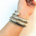 Miniatyrbillede 5 af 5: Kvinder Watch Fashion Snake Shape Bangle Watch til Casual Work Office