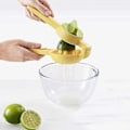 Miniatyrbillede 3 af 5: Citruspresser Manuel Appelsin Citron Mandarin Presser Dobbeltvirkende Plast Gul