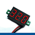 Pikkukuva 5 / 5: 10kpl 2-johtimisia Mini Digitaalisia Volttimittareita DC 2.5V-40V Digitaalinen Jännite Valokuva Väri32