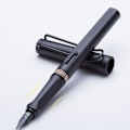 Miniatyrbild 6 av 8: Frosted Black Triangular Fountain Pen Set med tredimensionellt grepp, synligt bläckfönster, kalligrafi