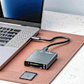 Miniatyrbild 1 av 5: CFexpress Minneskort Typ B + Typ A 2-I-1 USB 3.1 Gen2 10Gbps Kortläsare Adapter Dubbla Fack med USB C / USB A