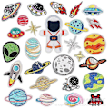 Miniatyrbild 1 av 5: 27 st Stryk på Märken Solsystem Applikationer Stickers Broderade Rymdplaneter Märken Applikationskit för Kläder, Jackor, Ryggsäckar, Jeans