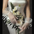 Miniatyrbilde 1 av 5: Elegante Ruffled Bryllupshansker til Bryllup og Anledninger