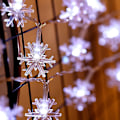 Miniatyrbilde 3 av 5: Snøfnugg Julegirlander - Totalt 1,5 Meter 10 Vanntette Batteridrevne LED-lys for Innendørs/Utendørs Juledekorasjoner (Fargerikt Lys)