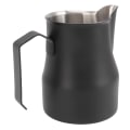 Miniatyrbilde 7 av 8: Melkeskummerkopp 304 Rustfritt Stål Tute Munn Skala Kaffe Latte Melkeskummerkopp for Arbeidskontor Matt Svart 550ml