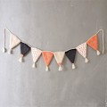 Miniatyrbillede 1 af 4: Trekantet Strikket Flag Vægophæng til Børneværelset: Orange