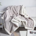 Miniatyrbillede 1 af 5: Sherpa Fleece Tæppe Vendbart Sherpa Flanel Tæppe Blødt Fuzzy Plys Fluffy Tæppe Varmt Hyggeligt med Stribe Perfekt Kast til Alle Årstider til Sofa B