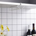 Miniatyrbild 2 av 4: Under Cabinet Vinglashållare Set för 3 Glas Köksbar Förvaring Vit 1-pack