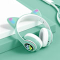 Pikkukuva 2 / 5: Kissan korvilla varustetut pelikuulokkeet, langattomat nappikuulokkeet LED-stereo kuulokkeet, FM-radio, TF-kortti, MP3-pisteliitäntä Bluetooth-kuulokkeet mikrofonilla (vihreä)