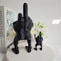 Miniatyrbilde 4 av 5: Interessant Særpreget Langfingerstatue, Hjemmeinnredning Fingerfigur Med Ben, Morsom Langfinger Skrivebordspynt -JRSZ Liten Svart