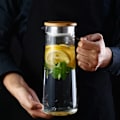 Miniatyrbillede 3 af 8: 1,2L Akryl Transparent Saftflaske Koldt Vandkande Krukke til Bar Hjemmebrug Bambuslåg