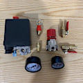 Miniatyrbild 3 av 3: Luftkompressor tryckventilbrytare med regulatorer