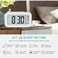 Miniatyrbild 2 av 5: Digital Väckarklocka Morgonväckarklocka, Tyst Batteridriven Digital Väckarklocka för Barn Vuxna Stor LED-Display Temperatur Kalender (Vit)
