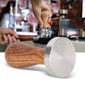 Miniatyrbilde 3 av 8: 51mm rustfritt stål kaffepulverpresser med trehåndtak for hjemmebruk