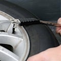 Pikkukuva 2 / 5: Rengasventtiilin varren vetotyökalu venttiilinydintyökalulla
