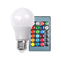 Pikkukuva 1 / 8: 10 W RGB LED-lamppu IR-kaukosäätimellä AC85-265V LED-värinvaihtolamppu kotibileisiin
