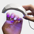 Pikkukuva 3 / 3: Mini UV-kynsilamppu LED-kynsikuivain Ammattimainen kynsien kovetusvalo Manikyyrikone Kynsien kiillotustyökalu sormille ja varpaille