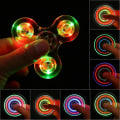 Pikkukuva 3 / 5: LED-valaistu fidget-lelu – täydellinen stress relief ja ahdistusta ehkäisevä lahja lapsille ja aikuisille