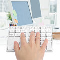 Miniatyrbilde 6 av 8: Mini numerisk tastatur for Bluetooth 3.0 aluminiumlegering innebygd litiumbatteri