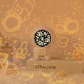Miniatyrbilde 4 av 5: Astronaut nattlys-projektor - 360 graders rotasjon, timer, 8 fargebytte stjerner