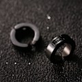 Miniatyrbillede 4 af 7: 1 par stilfulde øreclips i rustfrit stål Øreringe Øremanchet smykkegave (sort glat overflade)