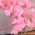 Miniatyrbilde 8 av 8: 1,8 m 256 Simulert Kunstig Sakura Blomster Girlander Henge Vinstokker for Vår Hjem Rom Bryllupsfest Dekor Mørk Rosa