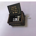 Miniatyrbilde 2 av 5: Håndlaget trehåndsvev musikboks - Mekanisk klassisk gave