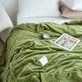 Miniatyrbillede 1 af 5: Køletæppe Mælk Fleece Gitter Jacquard Tæppe Sommer Koldt Enkelt Lur Tæppe til Sovesofa Kontor Grøn 100x120cm