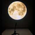 Miniatyrbillede 3 af 5: Månens Projektor Natlampe USB Genopladelig 3 Farvetilstande 360° Rotation Justerbar Lysstyrke Månens Atmosfære Projektor