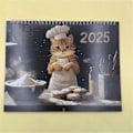 Pikkukuva 2 / 5: Cooking Cats -kalenteri 2025, 12 kuukauden söpö seinäkalenteri