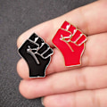 Miniatyrbillede 2 af 5: 4 stk. Black Lives Matter Reversnål Næve Emalje Broche Legering Brystnål Tøjtilbehør til Kvinder Mænd (Rød+Sort)