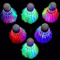 Miniatyrbillede 4 af 5: 2025 Egnede 6 stk. LED Badminton Shuttlecocks, Mørk Nat Farverige LED Gåsefjer Lysende Bolde