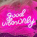 Miniatyrbillede 5 af 5: 1 stk. Good Vibes Only Neon Skilt Pink USB LED Ordlys Skilt Neon Skilte Akryl Bogstaver LED Neonlys Skilt til Soveværelse Væggen Bar Fest Dekoration