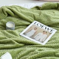 Miniatyrbillede 4 af 5: Køletæppe Mælk Fleece Gitter Jacquard Tæppe Sommer Koldt Enkelt Lur Tæppe til Sovesofa Kontor Grøn 100x120cm