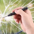 Miniatyrbilde 3 av 5: Automatisk hullpunch i stål, justerbar kraft, bor holdt i bil for å knuse glass i nødsituasjoner (svart)