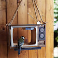 Miniatyrbillede 1 af 5: Fuglefoderautomater til udendørs ophængning, Træfuglefoderautomat med TV-formet fuglefoderautomat, Havdekoration, Gave til fugleelskere