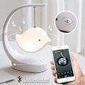 Miniatyrbillede 3 af 5: Børne Natlampe med Bluetooth-højtaler, 7 Fuglefarver, Genopladelig Touch Sengelampe og Trinløs Dæmpning - Velegnet til Børneværelse, Stue