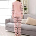 Miniatyrbilde 3 av 5: Rosa Katt Pyjamassett for Kvinner - XL Sove- og Loungewear